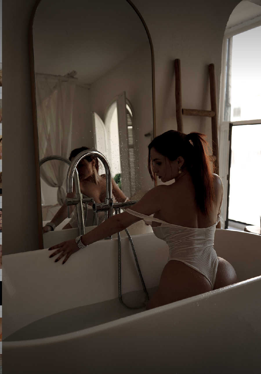 A playful frame from Miranda Faith nude — online in Suva