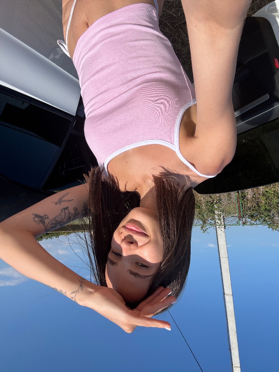 Sexy model Tina in Suva